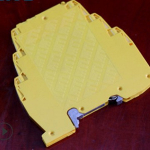 อุปกรณ์ป้องกันไฟกระชาก Telematic SD32T3 10kA T3 สำหรับอุตสาหกรรม - Product Image 3