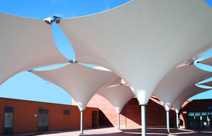 Fabricage Wit Hoge Scheur Treksterkte Dakbedekking Pvc Gecoat Zeildoek Stof Membraan Voor Spanning Structuur - Product Image 2