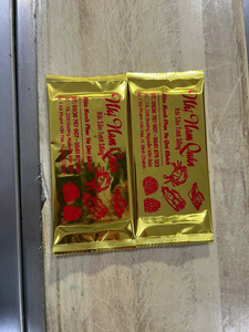 Mini toallitas húmedas no tejidas impresas personalizadas de una sola pieza, paquete de limpieza de manos desechable personalizable - Product Image 3