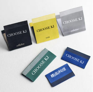 Pas de quantité minimale de commande Nom de marque personnalisé Logo <span class=keywords><strong>Polyester</strong></span> Coton Centerfold Étiquette tissée pour les vêtements - Product Image 1