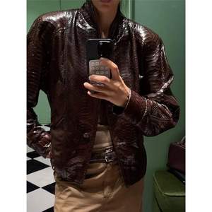 Chaqueta Bomber Personalizada para Mujer 2026, Cuero Sintético, Cuello Alto, Ligera, Manga Larga, Estilo Otoñal - Product Image 6