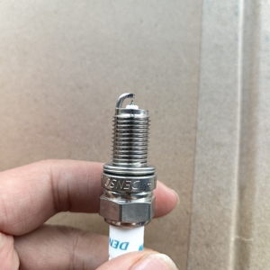 <span class=keywords><strong>Pas</strong></span> de fausses pièces de rechange automatiques bon marché DENSO Bujia 5308 IXU22 pour BMW M3 E36 3.0L 3.2L , <span class=keywords><strong>FIAT</strong></span> <span class=keywords><strong>500</strong></span> 1.2L 1.4L , DOBLO 1.4L , PUNTO 1.4L - Product Image 6