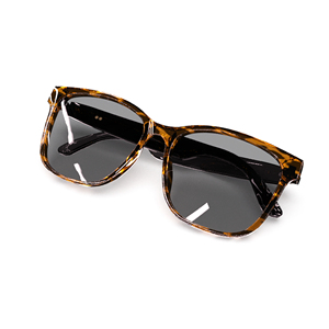 Amber - Lunettes de soleil avec Bluetooth / verres polarisés UV400+ anti-lumière bleue / micro intégré - Product Image 4