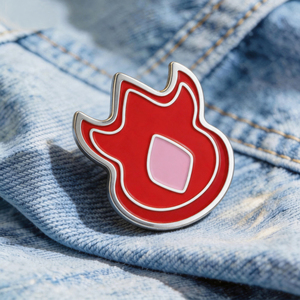 Broche personnalisée en émail rouge flamme, badge de revers en alliage de zinc, accessoire esthétique Y2K, cadeau pour festival de musique, prix de gros - Product Image 1