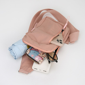Nouveau sac de poitrine pour femme de style japonais, léger, résistant à l'eau, avec fermeture éclair, pochette pour téléphone, tenues de tous les jours, noir, bleu, rose - Product Image 4