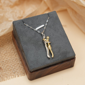 Collar con colgante <span class=keywords><strong>de</strong></span> <span class=keywords><strong>plata</strong></span> y oro Chapado en cobre <span class=keywords><strong>para</strong></span> parejas populares <span class=keywords><strong>de</strong></span> moda con cadena <span class=keywords><strong>de</strong></span> acero inoxidable - Product Image 6
