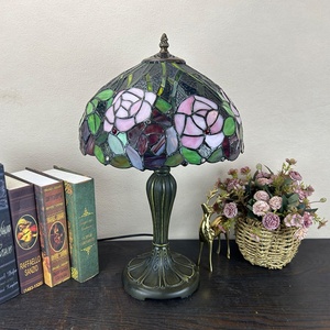 Lámpara de Techo LongHuiJing USA con Pantalla de Vidrio Teñido Ecológico con Diseño de Rosa, Estilo Mediterráneo Vintage Multicolor, Domo de 12 Pulgadas, LED AC - Product Image 5