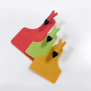 Impresora láser con logotipo personalizado UHF Etiqueta de oreja de animal para la identidad del ganado RFID marca de etiqueta de oreja etiqueta electrónica de una pieza para ganado - Product Image 5