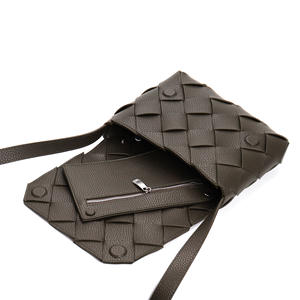 2024 nuevo bolso tejido de cuero genuino Casual moda lichi grano cuero de vaca bolso de hombro para mujer bandolera - Product Image 1