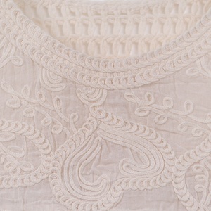 سترة نسائية مخرمة بالكروشيه بنمط زهري للبيع بالجملة، موضة صيف <span class=keywords><strong>2026</strong></span> بتصميم حلو، مباشرة من المصنع - Product Image 3