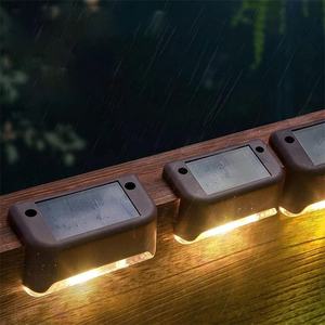 Lampes de jardinage pour la maison Lampe de clôture <span class=keywords><strong>d</strong></span>'escalier <span class=keywords><strong>à</strong></span> énergie solaire <span class=keywords><strong>à</strong></span> led ABS pour <span class=keywords><strong>l</strong></span>'extérieur Appliques murales de jardin <span class=keywords><strong>à</strong></span> led solaires - Product Image 6