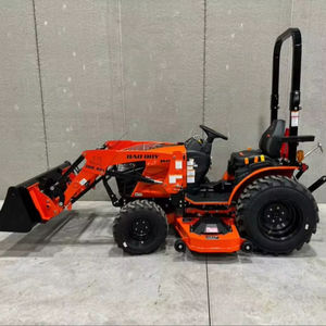 Nuevo Tractor Compacto de 24 HP Bad Boy 1025H con Motor Diésel 4x4, Bomba, Cargador Frontal, Cortadora de Césped de Montaje Medio y Caja de Cambios - Product Image 5
