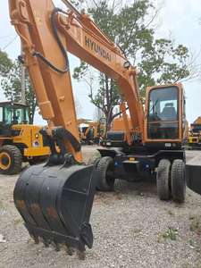 Excavatrice sur roues Hyundai 150W-9 de 15 tonnes avec moteur Cummins, boîte de vitesses et pompe d'origine, d'occasion en Corée, à vendre - Product Image 2
