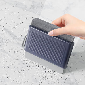 Limpiacristales Multifuncional de Plástico Blanco con Raspador de Una Sola Cara para Uso en el Hogar y Baño - Product Image 5