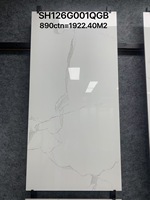 Porcelaine italienne de type finement sculptée, émaillée chinoise, polie, blanche de Carrare, Porcelanato de luxe, antidérapante, pour supermarchés et cours.