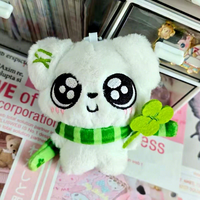 Porte-clés en peluche chiot trèfle à quatre feuilles exquis de dessin animé, jouets mignons en coton, petites poupées chien, cadeau pour enfants, vente en gros