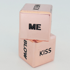 <span class=keywords><strong>Dados</strong></span> de Juego de Amor Brillantes de Alta Calidad, <span class=keywords><strong>Dados</strong></span> de <span class=keywords><strong>Posiciones</strong></span> <span class=keywords><strong>Sexuales</strong></span> para Parejas, Logotipo Personalizable, Hechos de Aleación de Zinc - Product Image 5