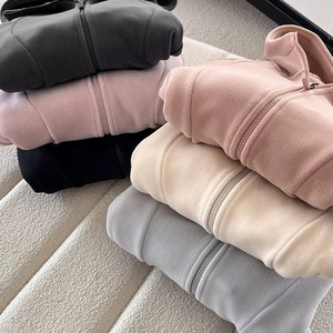 Женская флисовая куртка - Product Image 2