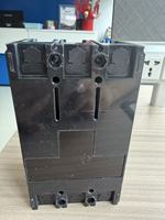 Disjoncteur Chint NXM-63S /3300 20A 3P/4P avec protection contre les fuites, capacité de coupure 35kA, tension nominale 690V