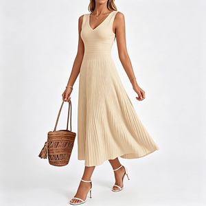 Abbigliamento Femminile alla Moda, <span class=keywords><strong>Vestiti</strong></span> in Viscosa con Scollo a V, Senza Maniche, Plissettati, Lunghezza Media, Abito Casual - Product Image 4