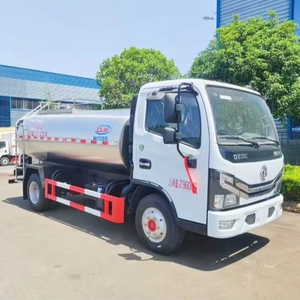 Dongfeng 4x2 camion-citerne à <span class=keywords><strong>lait</strong></span> <span class=keywords><strong>entier</strong></span> 4000L 5000L camion-citerne <span class=keywords><strong>de</strong></span> transport <span class=keywords><strong>de</strong></span> <span class=keywords><strong>lait</strong></span> <span class=keywords><strong>de</strong></span> chèvre en vrac frais en vente - Product Image 1