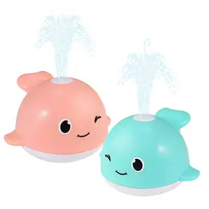 婴儿点亮沐浴玩具鲸鱼喷雾游泳池玩具鲸鱼自动喷水婴儿沐浴玩具洒水
