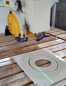 Machine de découpe à pont 4 axes ZUES 4+1 avec moteur, boîte de vitesses, pour granit et marbre, scie à pierre CNC personnalisable, machine pour comptoirs 380V - Product Image 4