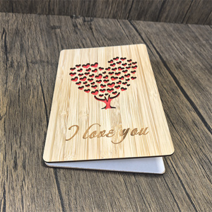 Carte gravée arbre cœur en bois de bambou Love You From Kids cadeau de fête des mères personnalisé fait à la main pour maman femme grand-mère grand-mère - Product Image 4