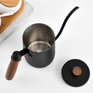 Bouilloire à café en acier inoxydable 304 avec poignée en bois de noyer, bec verseur col de cygne et couvercle - Product Image 1