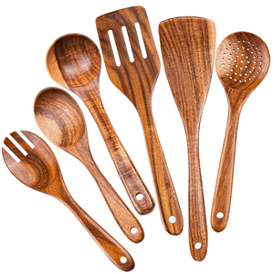 Juego de 6 Utensilios de Cocina de Madera de Teca Natural, Resistentes al Calor, Antiadherentes y Antiarañazos, con Orificio para Colgar - Product Image 1