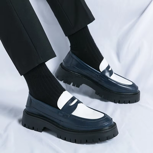 New Men's Low-Top Thick-Soled <b>Height</b>-<b>Increasing</b> Leather <b>Shoes</b> Korean Style Contrasting Color Tassel Fashion Young Men's <b>Shoes</b> - Product Image 2
