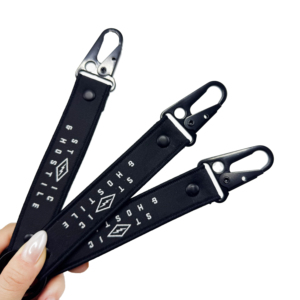 พวงกุญแจพรีเมียมสั่งทำพร้อมป้ายผ้าปักข้อความส่วนตัว - Product Image 4