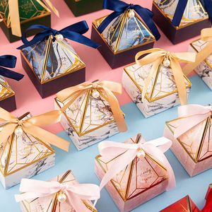 Boîte à dragées de mariage triangulaire unique en marbre design élégant et bon marché - Product Image 6