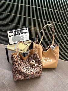2026 New Arrival Women's Leopard Print <b>Canvas</b> <b>Bag</b> <b>Large</b> Capacity Trendy Handbag Casual Versatile Shoulder <b>Bag</b> - Product Image 5