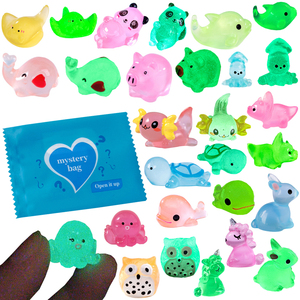 Sachets mystères de figurines animales lumineuses en résine, miniatures et brillantes, jouets avec surprise, accessoires de jeu DIY - Product Image 1