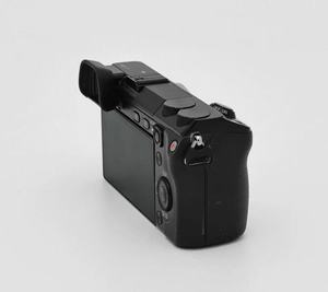 Cámara Sony NEX-7 APS-C sin Espejo Usada, Cuerpo de Cámara de 24.3MP con Montura E, Video Full HD, Buen Estado, Lista para Enviar - Product Image 3