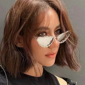 משקפי שמש אופנתיים חדשים עם מסגרת מתכת ואבני חן, משקפי שמש לנשים בעיצוב עין חתול עם יהלומים - Product Image 3