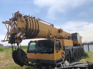 เครนตีนตะขาบ LIEBHERR2200 220ตันเครื่องจักรหนักเครื่องยนต์ดีเซลสภาพดี - Product Image 2