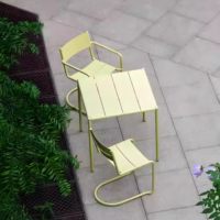 Ensemble table et chaises carrées d'extérieur style nordique pour cour, balcon, terrasse, salon de thé, café, mobilier de loisirs commercial