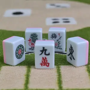 Opção de cor 3 Chinês Mahjong set Engraçado Família Jogo de Tabuleiro de Mesa 30mm Viajar Conjunto de Mini Mahjong