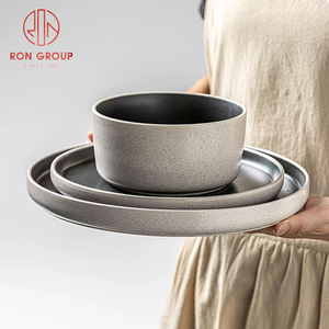 Set di Stoviglie Zen Nero Moderno Minimalista ed Elegante, Ciotole e Piatti in Ceramica Smaltata Kaki e Nera <span class=keywords><strong>per</strong></span> Ristoranti, Banchetti e Caffè - Product Image 4