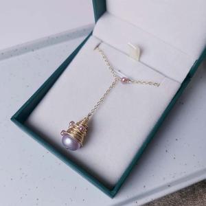 Collar Piramidal de Lujo Ligero 2024 para Mujer, Perla Púrpura Natural, Deslumbrante Púrpura Demonio, Deslumbrante Suéter, Nicho de Año Nuevo - Product Image 4