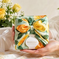 Savon Artisanal Parfumé à l'Huile Essentielle de Rose 200g, Emballage Soie, Savon Cadeau de Luxe, Nettoyant Doux Hydratant, Personnalisation OEM ODM