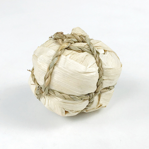 Jouet à mâcher interactif pour petit animal Boule d'herbe naturelle pour friandises de <span class=keywords><strong>lapin</strong></span> Balle à mâcher tressée Jouets <span class=keywords><strong>Lapin</strong></span> Cochon d'Inde Hamster - Product Image 4