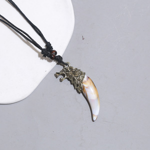 Hombres valientes Lobo <span class=keywords><strong>dientes</strong></span> Spike joyería <span class=keywords><strong>de</strong></span> la suerte diente amuleto colgante collar cuerda retráctil trenzado cabeza <span class=keywords><strong>de</strong></span> Lobo colgante collar - Product Image 5