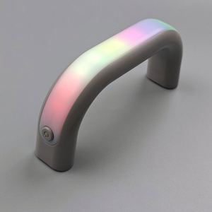 Gobelet personnalisable de 30 oz et 40 oz avec poignée lumineuse LED, idéal pour les fêtes en plein air et l'utilisation à domicile - Product Image 3