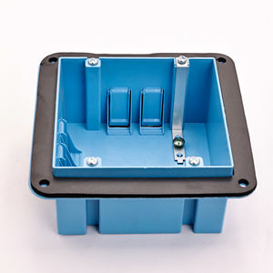 Linsky PB06VB-1 2-Gang 61 Cu dans une boîte de jonction en plastique style canadien avec certification ETL IP54 niveau 2 prises - Product Image 2