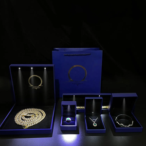 FORTE Vente en gros Emballage de collier personnalisé Bague pendentif éclairée avec boîte à bijoux à lumière LED - Product Image 3
