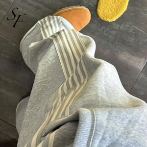 Logo personnalisé de haute qualité Y2K rétro rue Hip Hop <span class=keywords><strong>ceinture</strong></span> <span class=keywords><strong>élastique</strong></span> hommes pantalons de Jogging rayé décontracté ample hommes pantalons de sport - Product Image 5