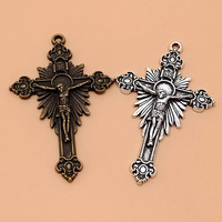 Vendre comme des petits pains 4 grammes d'alliage vintage croix bricolage accessoires en argent antique pendentif bijoux en métal